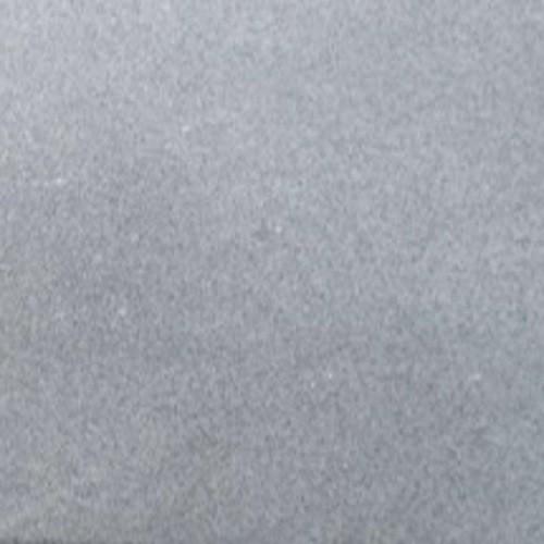 облицовка камина серым гранитом