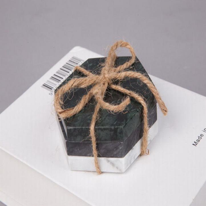 МРАМОРНАЯ ПОДСТАВКА