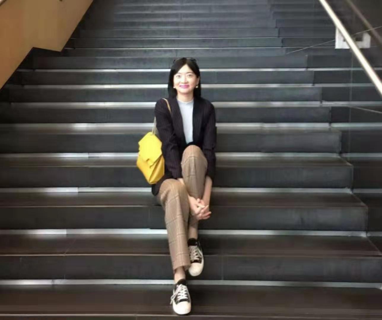 Библиотека из гранита